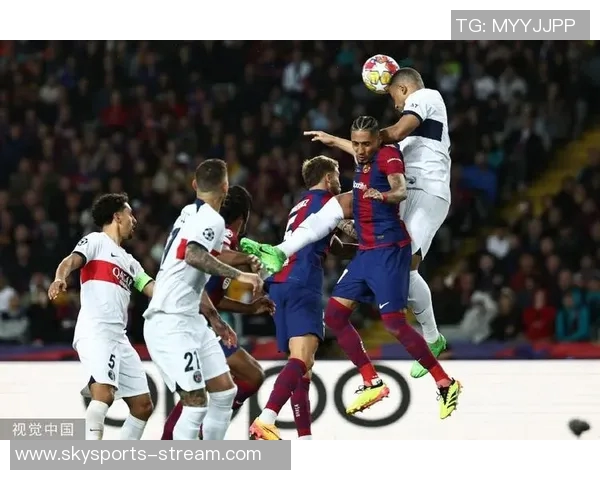 足总杯精彩对决AC米兰强势击败巴黎圣日耳曼晋级四强